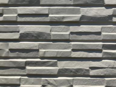 外壁塗装とカバー工法の違い