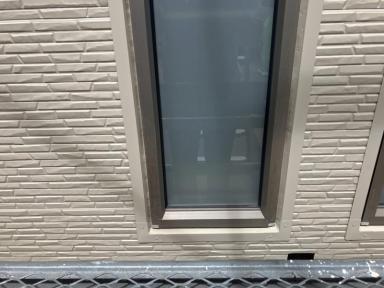 一見FIX窓？実は開く窓なんです！窓廻り施工で大切なポイント